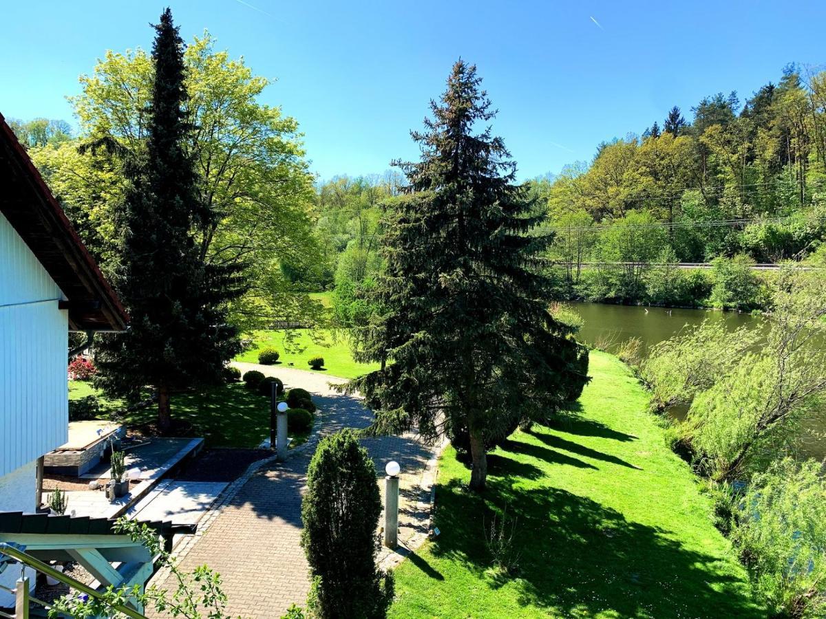 Apartment Direkt An Der Waldnaab Neustadt an der Waldnaab Exterior foto