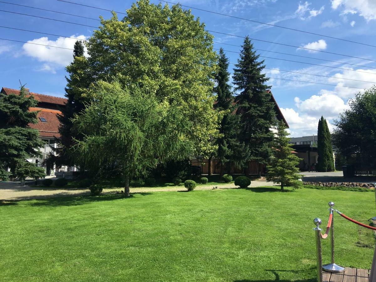 Apartment Direkt An Der Waldnaab Neustadt an der Waldnaab Exterior foto